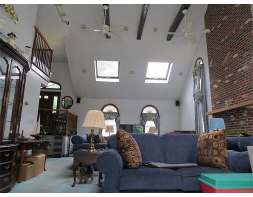 15 Wendover Rd, Worcester, MA 01606 photo 10