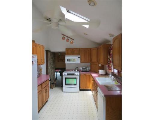 15 Wendover Rd, Worcester, MA 01606 photo 24