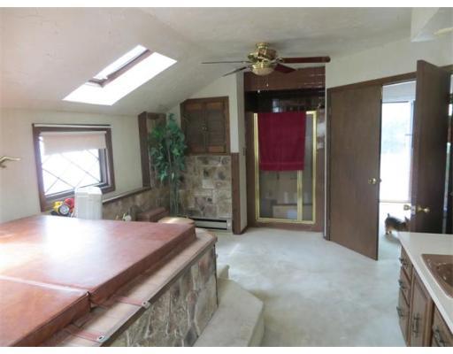 15 Wendover Rd, Worcester, MA 01606 photo 17