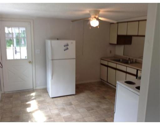 134 Groton St, Springfield, MA 01129 photo 5