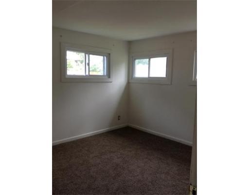 134 Groton St, Springfield, MA 01129 photo 10