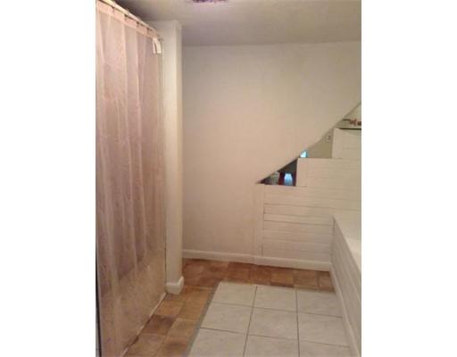 134 Groton St, Springfield, MA 01129 photo 9