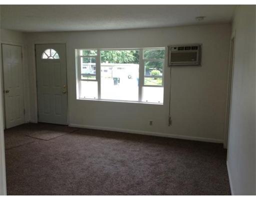 134 Groton St, Springfield, MA 01129 photo 2
