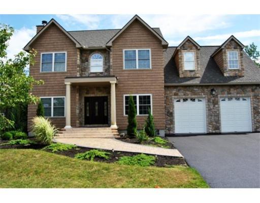 11 Bates Point Rd, Webster, MA 01570 photo 2