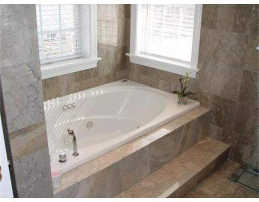 11 Bates Point Rd, Webster, MA 01570 photo 13