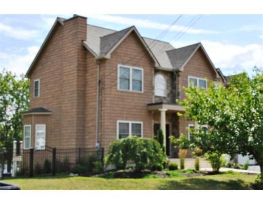 11 Bates Point Rd, Webster, MA 01570 photo 3