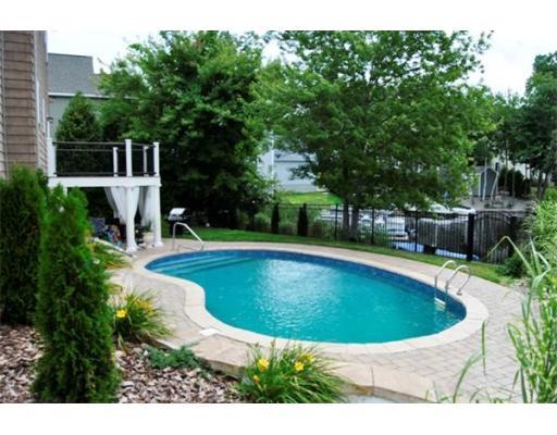11 Bates Point Rd, Webster, MA 01570 photo 5