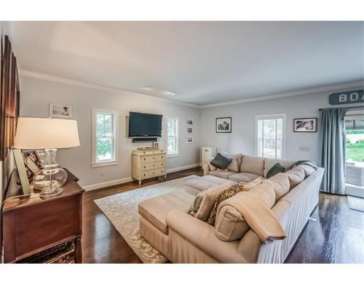 139 Lakeview Dr, Barnstable, MA 02632 photo 4