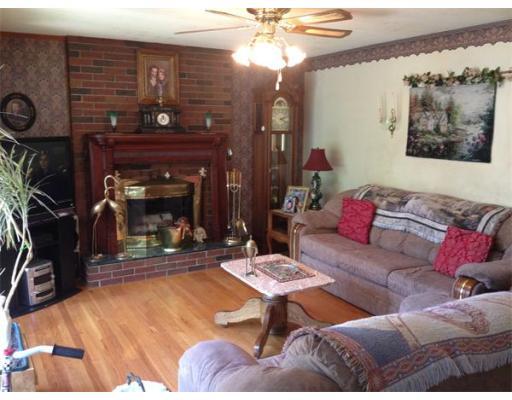 86 Timothy Cir, Springfield, MA 01119 photo 2