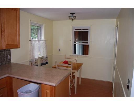 106 Willowbrook Dr, Springfield, MA 01129 photo 4