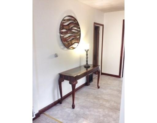 77 Aberdeen Rd, Springfield, MA 01109 photo 7