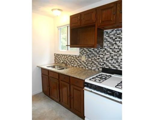 77 Aberdeen Rd, Springfield, MA 01109 photo 12
