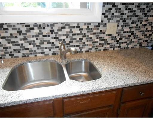 77 Aberdeen Rd, Springfield, MA 01109 photo 13