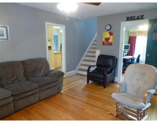 17 Gillette Ave, Springfield, MA 01118 photo 8