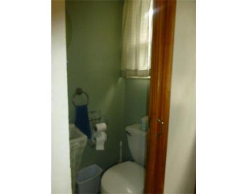 17 Gillette Ave, Springfield, MA 01118 photo 15