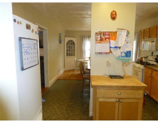 17 Gillette Ave, Springfield, MA 01118 photo 14