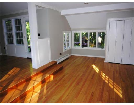 155 Walpole St, Dover, MA 02030 photo 4