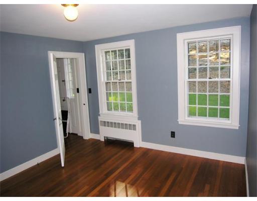 155 Walpole St, Dover, MA 02030 photo 6