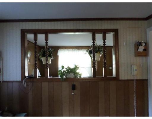 26 Bernard St, Springfield, MA 01109 photo 13