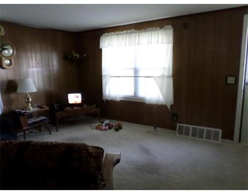 26 Bernard St, Springfield, MA 01109 photo 16