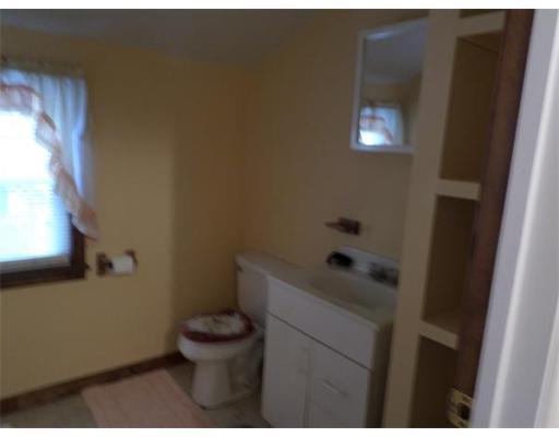 26 Bernard St, Springfield, MA 01109 photo 19