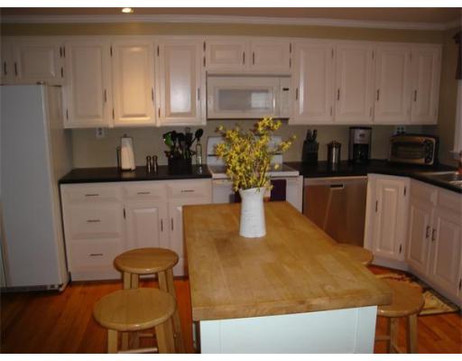 57 Appleton St, Springfield, MA 01108 photo 10