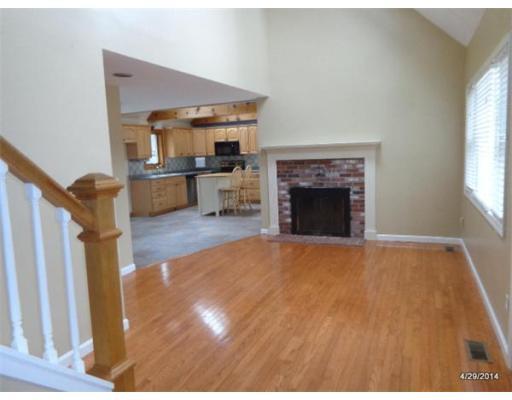 28 Winslow Ln, Wareham, MA 02571 photo 3