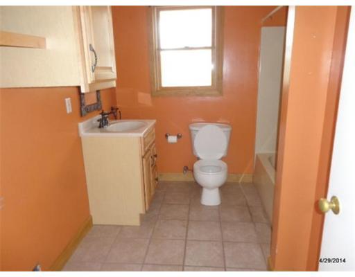 28 Winslow Ln, Wareham, MA 02571 photo 7