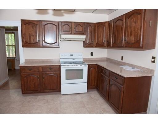 22 Tower St, Worcester, MA 01606 photo 8