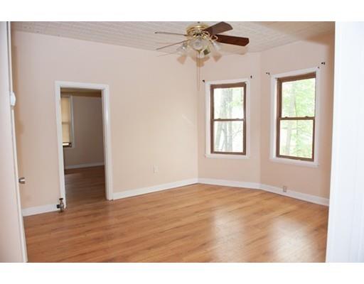 22 Tower St, Worcester, MA 01606 photo 6