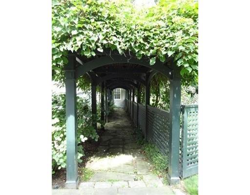 180 Clyde St, Chestnut Hill, MA 02467 photo 14