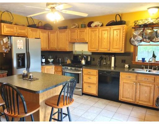 38 Phillips St, Hanson, MA 02341 photo 3