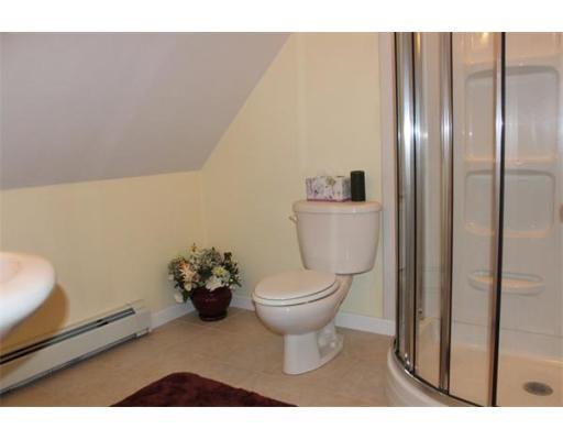 11 Forest Park Dr, Mendon, MA 01756 photo 24