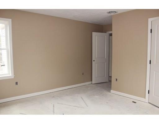 4 Strawberry Ln, Mendon, MA 01756 photo 22