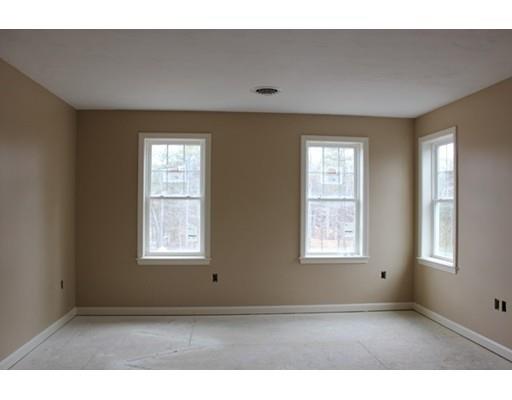 4 Strawberry Ln, Mendon, MA 01756 photo 19