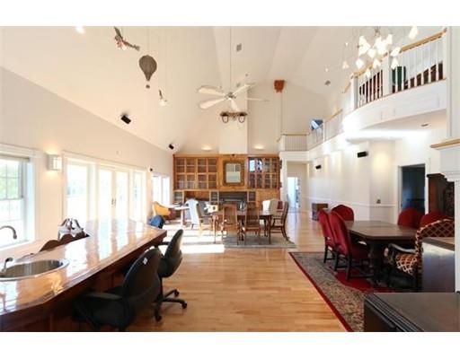 292 Andover St, Georgetown, MA 01833 photo 4