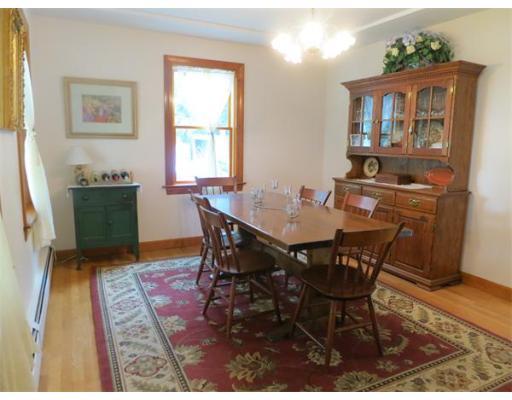 3 Cloutmans Ln, Marblehead, MA 01945 photo 3