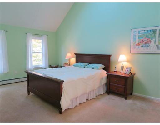 3 Cloutmans Ln, Marblehead, MA 01945 photo 6