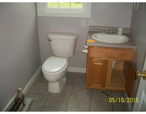 768 Dickinson St, Fall River, MA 02721 photo 9