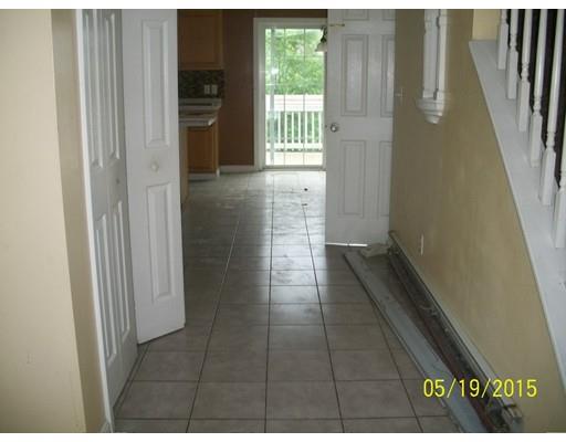 768 Dickinson St, Fall River, MA 02721 photo 8