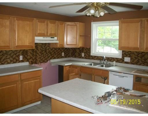 768 Dickinson St, Fall River, MA 02721 photo 11