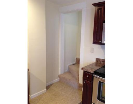 19 Blanding St, Indian Orchard, MA 01151 photo 9