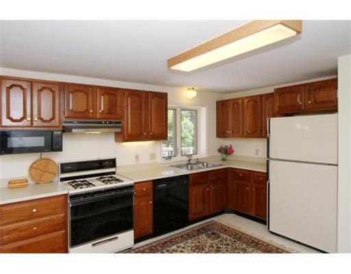 15 Barnacle Ln, Mashpee, MA 02649 photo 4
