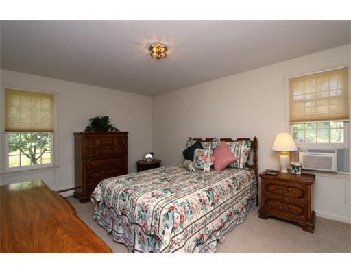 15 Barnacle Ln, Mashpee, MA 02649 photo 12