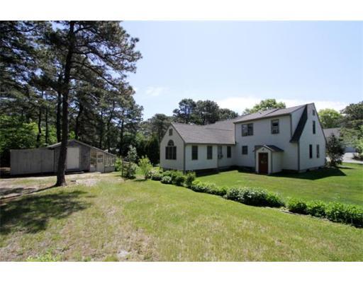 15 Barnacle Ln, Mashpee, MA 02649 photo 2