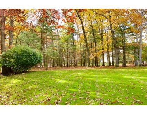 4 Donnelly Dr, Dover, MA 02030 photo 2