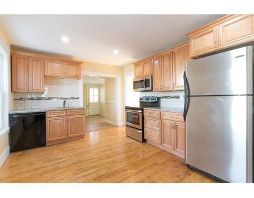 199 High St, Reading, MA 01867 photo 3