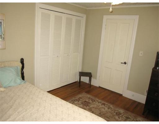 30 Lyman St, Easthampton, MA 01027 photo 11