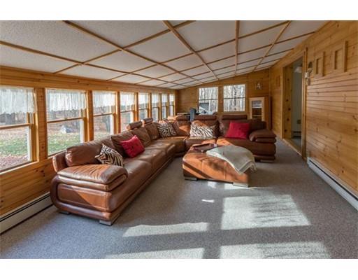 29 Perry St, Douglas, MA 01516 photo 3