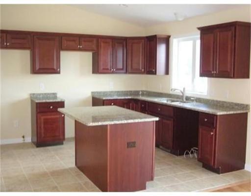 50 Bailey St, Fall River, MA 02724 photo 2